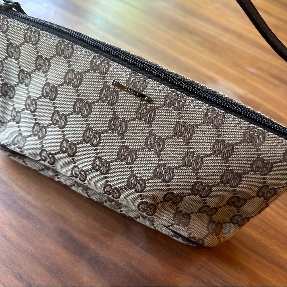 Gucci GG Canvas Boat Pochette | OS